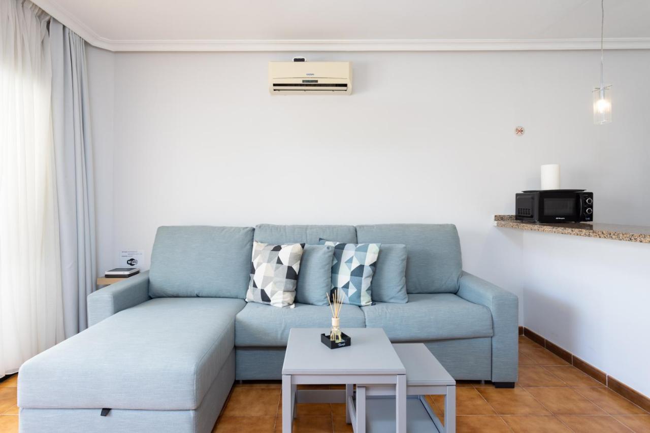 Oceanfront Tenerife South Abatros 254 Appartement
