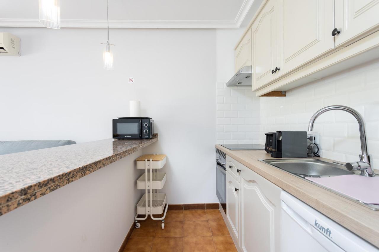 Oceanfront Tenerife South Abatros 254 Appartement